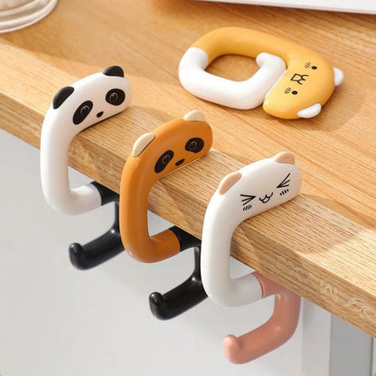 TravelCritter: Cute Animal Hook for Portable Bag Hanging