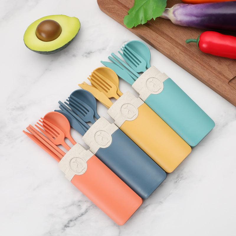 "On The Go" 5-Piece Set Tableware - The Cozy Cubicle